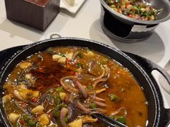 雅菲铁板臭桂鱼-YAFEE雅菲·粤菜·湘菜·融合菜(魏公村店)