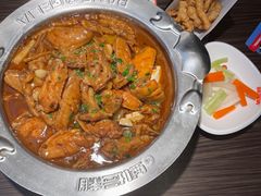 -胖哥俩肉蟹煲(华贸店)
