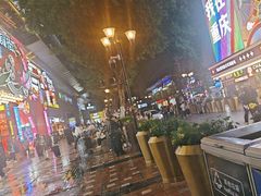 -八一好吃街·高品美食广场