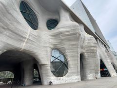 -证大喜玛拉雅中心