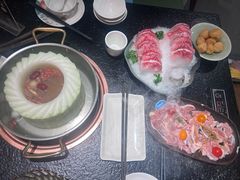 -得意咚瓜·顺德鱼生·冬瓜火锅(深圳首店)