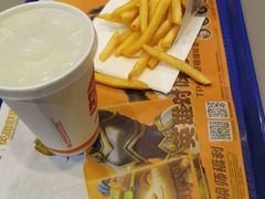 -汉堡王(颐和汇邻湾广场店)