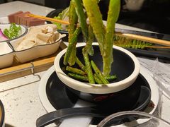 烤蒜苗-京韵胡同·酱香羊蝎子火锅涮肉(长寿路店)