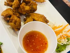 -两兄弟Song Pee Nong(2号店)