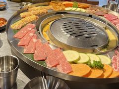 -哈哈碳都·牛肋条无限自助烤肉(台江万达店)
