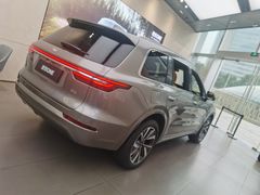 -理想汽车(世纪汇店)