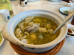 -品鲜村农家菜·阳澄湖大闸蟹(总店)