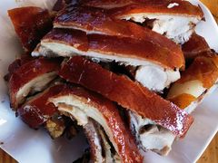 -黄记四更烤乳猪店