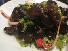 -香山湖家家宴(中山陵店)