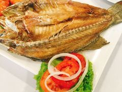 -Baan Ploy Samed Restaurant ร้านอาหารบ้านพลอยเสม็ด
