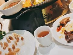 -阿瓦山寨·湘菜现炒·剁椒鱼头王(咸阳总店)