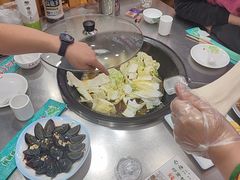 贴饼子-屯老二农家铁锅炖·行业领军者(梅江店)