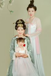 -盘子女人坊生日照·摄影馆(华强店)