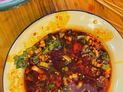 -拈签一笑黄牛肉辣卤串串