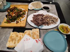 -高玛纳驴肉火烧(一世界店)