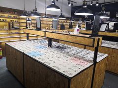 -罗伯特眼镜·蔡司官方授权(罗湖国贸店)