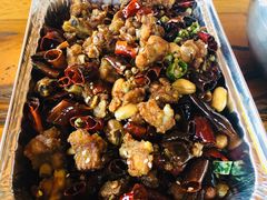 -隔壁老王·家常云南菜(花巷店)