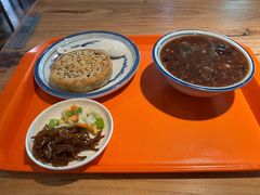 -小放牛炒菜馆(军校店)