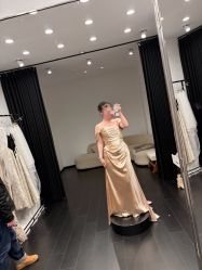 -维纳斯婚纱礼服租赁馆