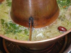 -果松木炭酸菜铜火锅·外婆参鸡汤