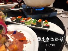 小广寒手握-小广寒电影艺术餐厅(小广寒经三路店)