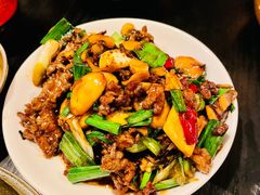 小炒黄牛肉-三酉星·枫·山風与野菜(上海总店)