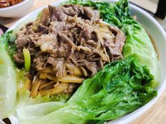 湿炒牛肉河-三头牛·潮汕牛肉生蚝火锅 (夏湾店)