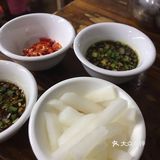 这家店话说是宝安最好吃的猪肚鸡所以就就来尝尝了