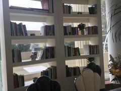 -莫内艺术岛海景咖啡