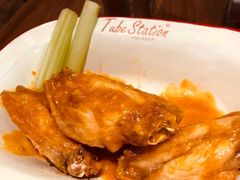 水牛城鸡翅-Tubestation站点比萨(新世界大望路店)