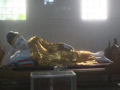 -ခြောက်ထပ်ကြီးရွှေသာလျောင်းဘုရားကြီး