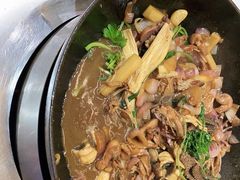 -胡须佬鸡煲四季火锅店(石厦西村直营店)