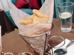 -悦享绿山墙西餐厅