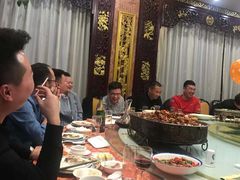-皇宫大酒店