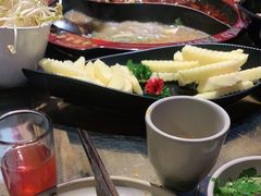 -老房老舍重庆火锅(假日城市店)