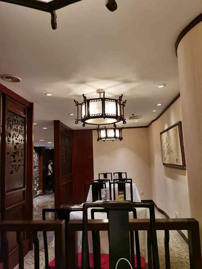 金陵饭店·梅苑-"金陵饭店地理位置优越,梅苑的菜肴也是数一.