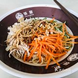 冬天推荐烩面片～喜欢手工拉面一类的小伙伴