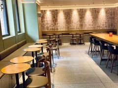 -星巴克臻选(上海中环广场2F店)