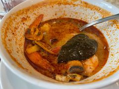 -Thai Pothong Restaurant