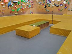 -问山MountQuest攀岩馆