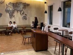 大堂-星巴克臻选(广州沙面店)