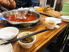 -徽湘园和马路串串火锅