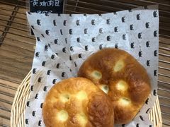 -沁屋面包店(人民东路店)