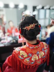 -雪莉美妆婚纱馆