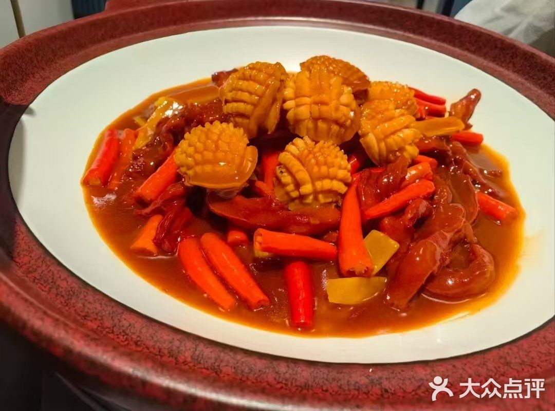 剁椒则是这道菜的关键调料