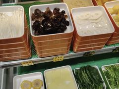 -极有家小鱼小鸡石锅煲(佳兆业店)