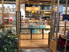 -猫的天空之城概念书店(印象城购物中心店)
