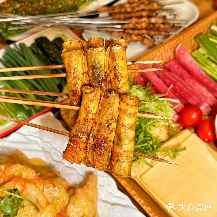 这家烧烤东北菜也太好吃了❗