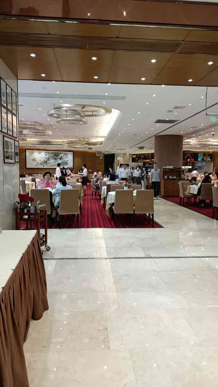 兴悦酒家(保利克洛维店)-"bb半岁同家婆生日,过来饮茶～位置都几好.