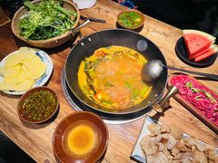 -贵厨酸汤牛肉(汇金星力城店)